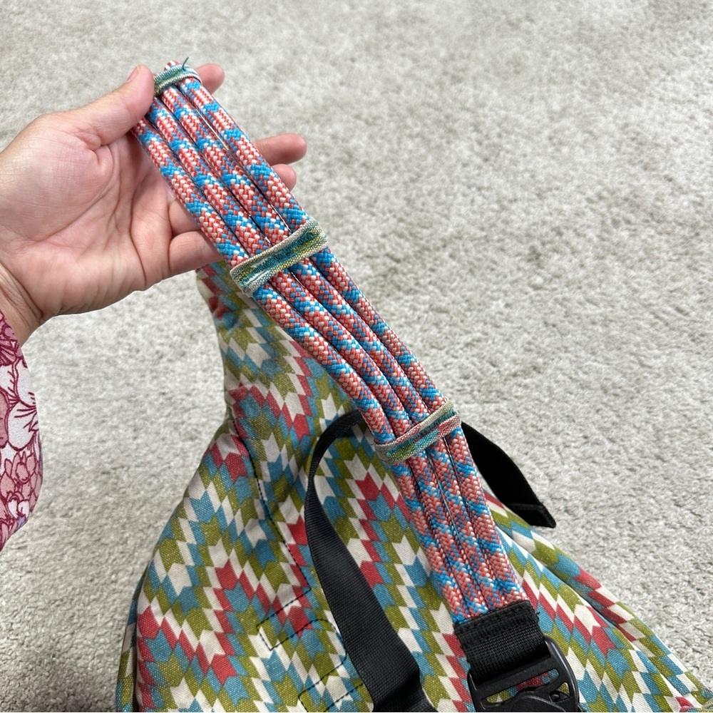 Kavu Women’s Rope Sling Bag Crossbody Travel in Garden Tile Southwest - Picture 5 of 11